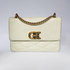 luxe quilted crossbody with statement gold clasp