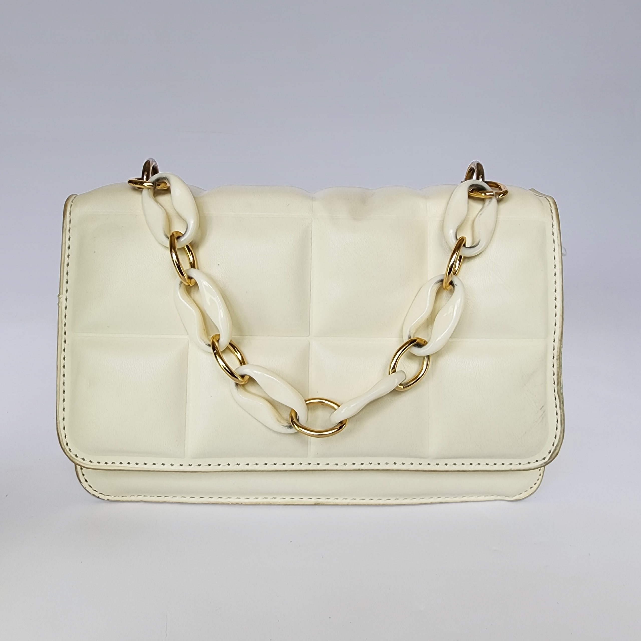 the cloud quilt shoulder bag with chunky chain the cloud quilt shoulder bag with chunky chain